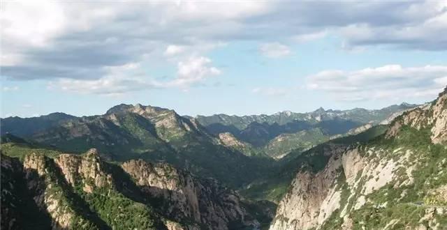 世界抱石冠军的她,获颁英国女王MBE勋章,竟是