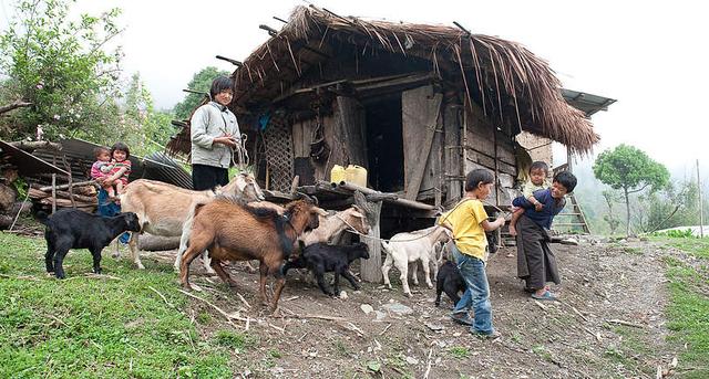 亚洲幸福指数第一的国家:全民上学免费,军队依
