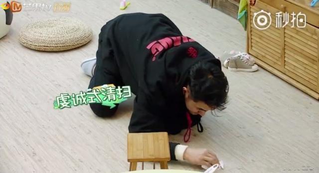 �ٺ�Ҳû�ã�����Ԭ���飬��������ΪɶȢ����գ�������һ����