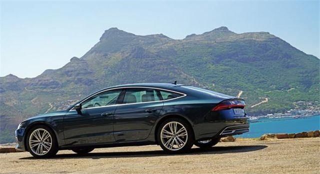 全新奥迪A7尾灯犀利,把奥迪灯厂的名号发挥的淋漓尽致!