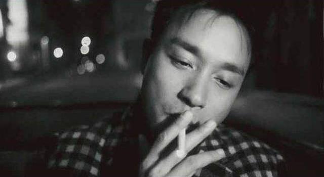 明星抽烟,刘德华陈冠希痞气,张国荣深邃,多少人是谢霆锋这姿势|陈冠希
