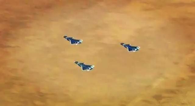 歼20战机静若处子动若脱兔,F22到底服不服?