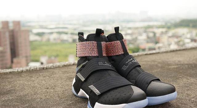 聊聊适合后卫和前锋穿的篮球鞋,你们会推荐什