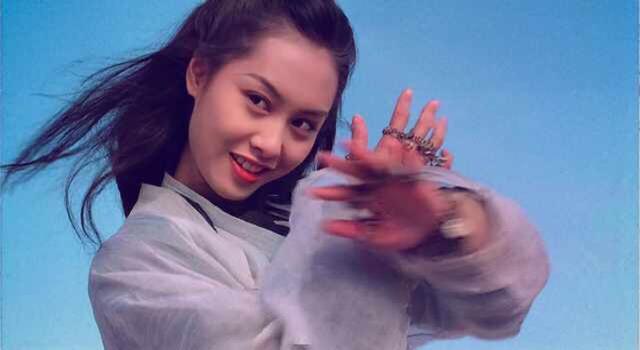 朱茵眨眼、林青霞喝酒、王祖贤穿衣、张敏回头,无法超越的经典!