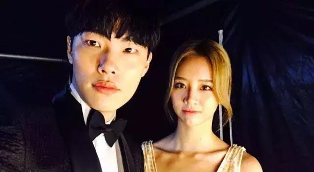 戏里她一女战四男,戏外她逗比欢乐多,就连男友