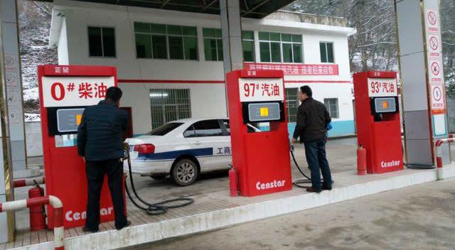 开一家加油站,一年到底能赚多少钱?说出来吓死