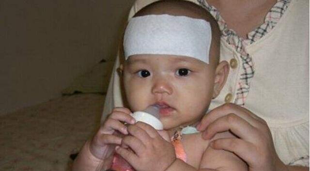 宝宝半夜发烧39℃,按揉以下3个穴位,宝宝退烧