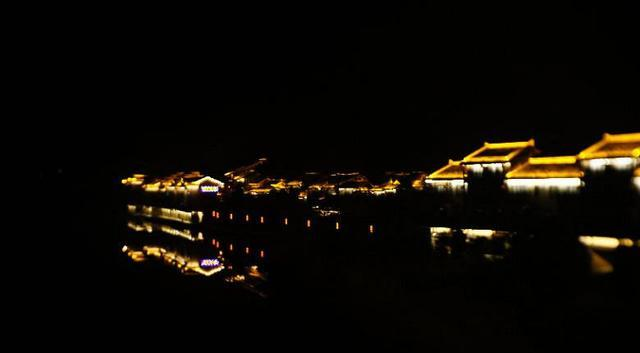 99元两人全包跟团游黔江, 濯水古镇风雨廊桥夜景很赞