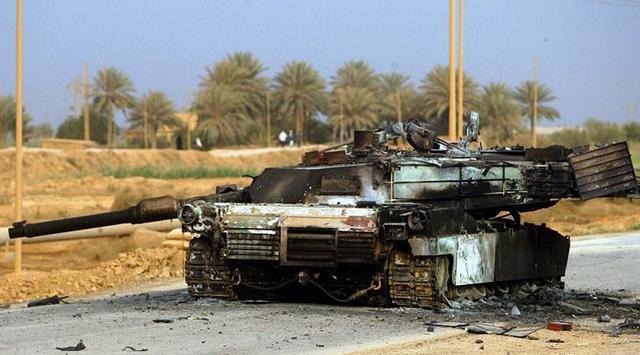 现代坦克装甲竟然比二战都烂?苏联逼的德国坦克裸奔,多亏英国