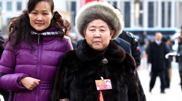 老干妈退隐,老干爹?还是TA?谁能脱颖而出