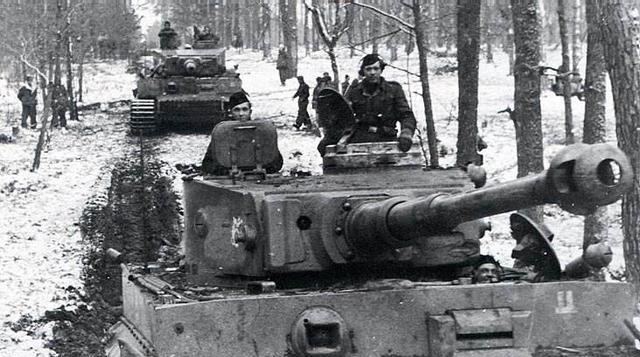 你知道虎式坦克88毫米炮有多粗吗!反正是吓到