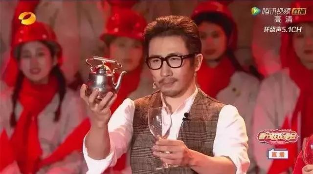 这是刘谦？差点没认出来！他没上春晚的这些年到底经历了什么？