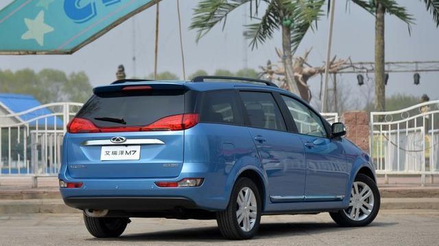 这好车8万就能买,轴距2米8,悬浮车顶+CVT,买宝骏还是它