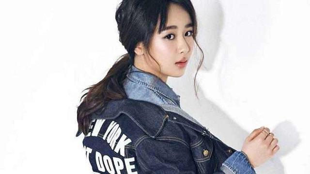 杨紫与邓伦共同参加新电视剧发布会, 杨紫这一