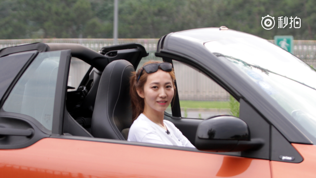 就这么简单 开启全新smart的敞篷之旅只需三个步骤