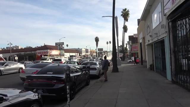 大量超跑&性能车&改装车惊现街头，跟随捷豹F-type车主小哥的镜头看看...