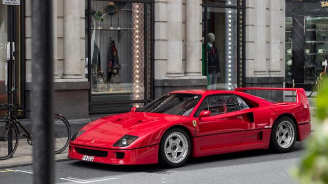 A Ferrari F40, Miami Style,创始人恩佐·法拉利最后一部作品