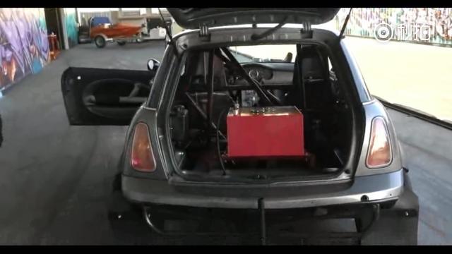 牛人改装车，外观独特不知开起来怎么样！