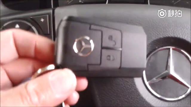 插入钥匙，才知道300万的奔驰卡车有多豪华！