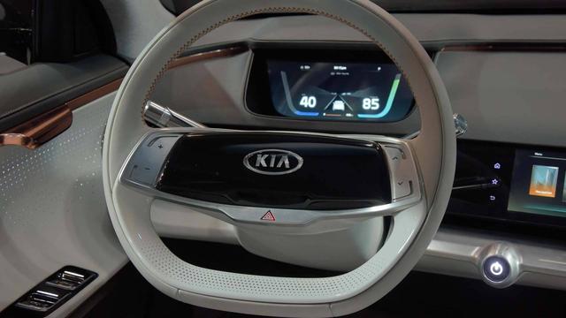 起亚电动概念SUV Niro亮相CES,续航里程达383公里