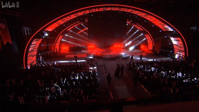 2018赛季LPL春季赛开幕式, 小虎、957、iboy