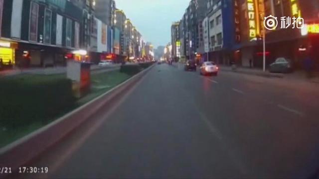 SUV司机疲劳驾驶，这下车损不小