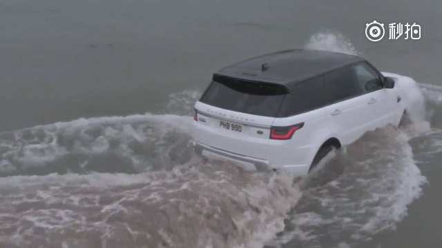2018款路虎SUV，看到这“加油”方式时才知道有多先进