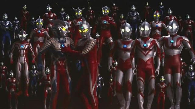 全体奥特曼都出动了!因为擎天柱和奥特曼的结