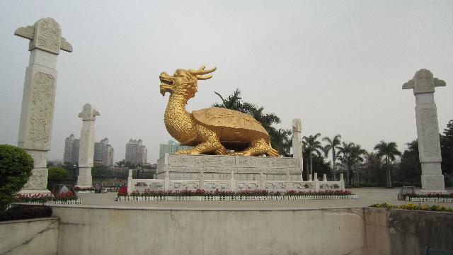东莞有一个以神话故事为主题的公园, 园内还有一座古塔