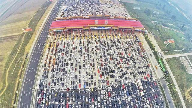 基建狂魔再次发威,中国开建超级工程,世界首条