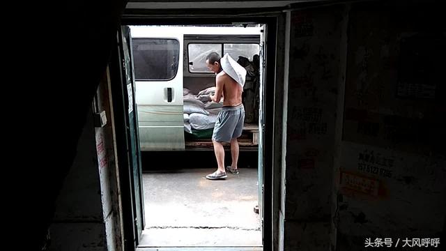 跟车送货工的工资真的很高吗