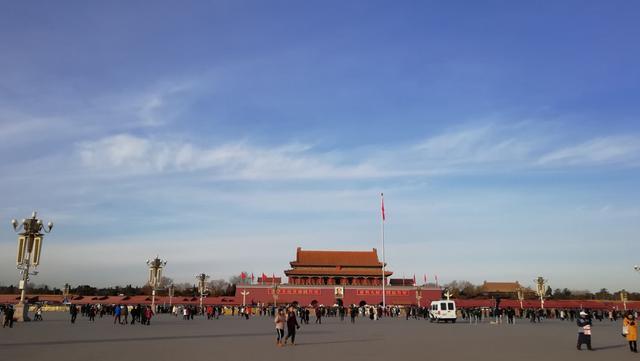 世界上面积最大的广场, 面积比天安门广场大4