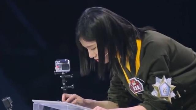 再一次被梁紫晨在最强大脑上的表现惊艳了！为梁紫晨疯狂打Call