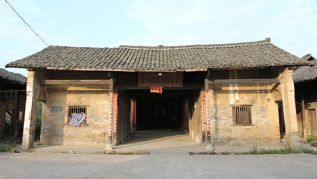 农村老房子千万不能荒废,就算没人住,也要打理