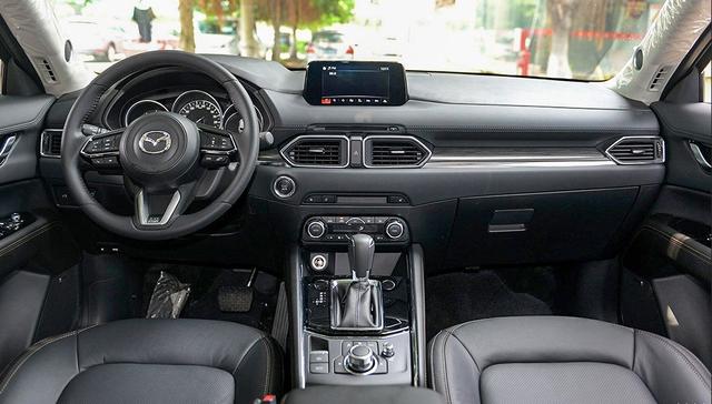 整体造型仿佛矫健的猎豹的最新年款SUV马自达CX-5