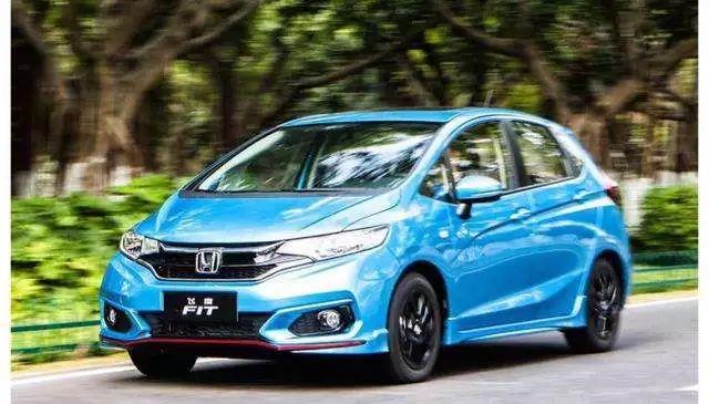 2018款本田飞度上市, 售价5万起, 唯一缺点 就是内饰太寒酸