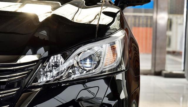 历经十四代，曾力挫奥迪A6L，2.0T配8AT，如今销量仅3000多辆！