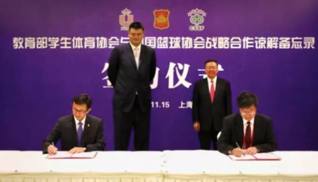 中国篮协主席姚明曾经说过:“任何人才的培养脱离了校园都是不符合实际的。”