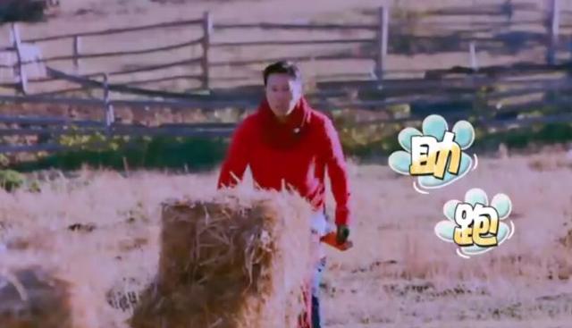 50岁蔡国庆镜头前超级爱哭 每天早上干搓脸竟