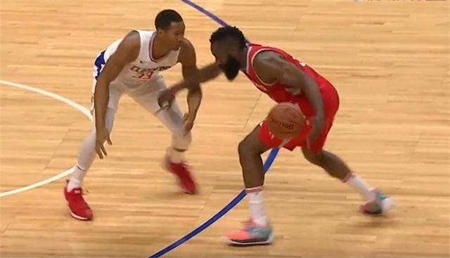 太爱玩!哈登晃倒快船悍将,蔑视2秒飙中三分!苏