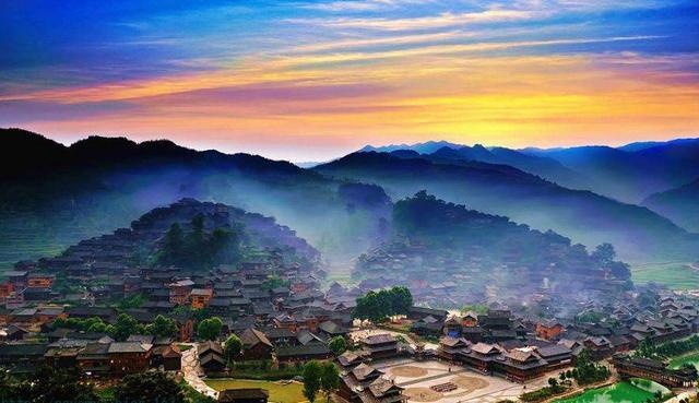 贵州十大必去的旅游景点、必吃的美食