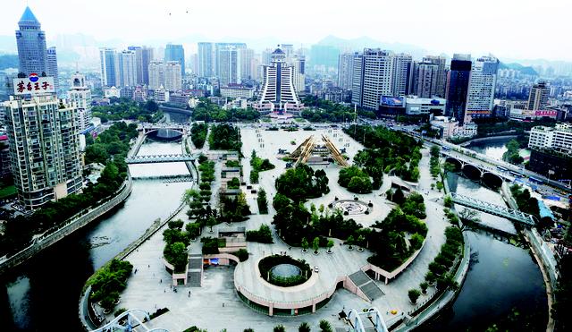 棚户区改造、城市三变、人民大道… 2018 贵