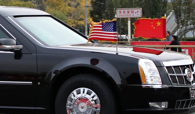 出现在北京长安街的豪华车队,警车开道细数发