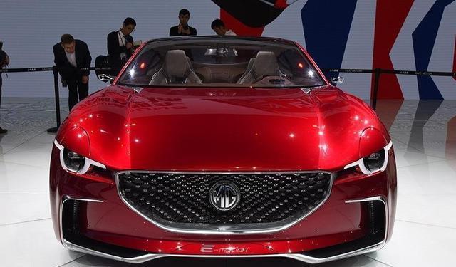 比大众CC美，这国产车12万起，凌渡真过时了