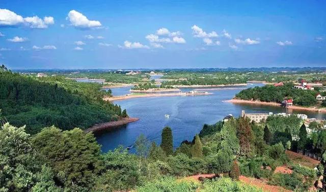 成都深藏的8大蓬莱仙境，个个堪比西湖美景，重点还免费!