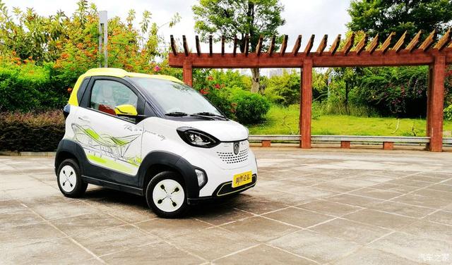 这是1辆回头率超过法拉利的“玩具车” 来自广西独家——宝骏E100