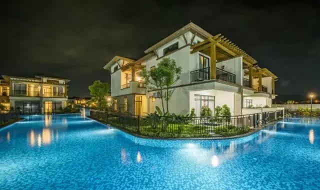 中国第一个“威尼斯”温泉水城，广东最奢华别墅!