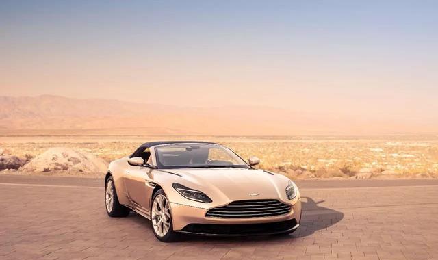 《快讯》最任性的超跑？绝美阿斯顿马丁最新DB11敞篷版来袭！