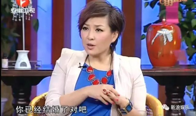 原来 “小姨妈”和老公13年了，《爱情公寓》里的他们都好长情！