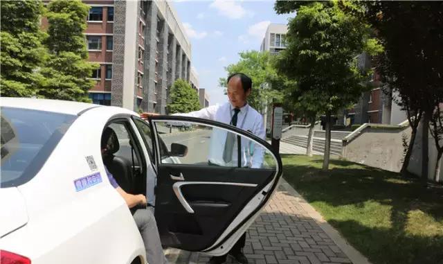 说曹操 曹操到！“曹操专车”驾到龙泉驿啦